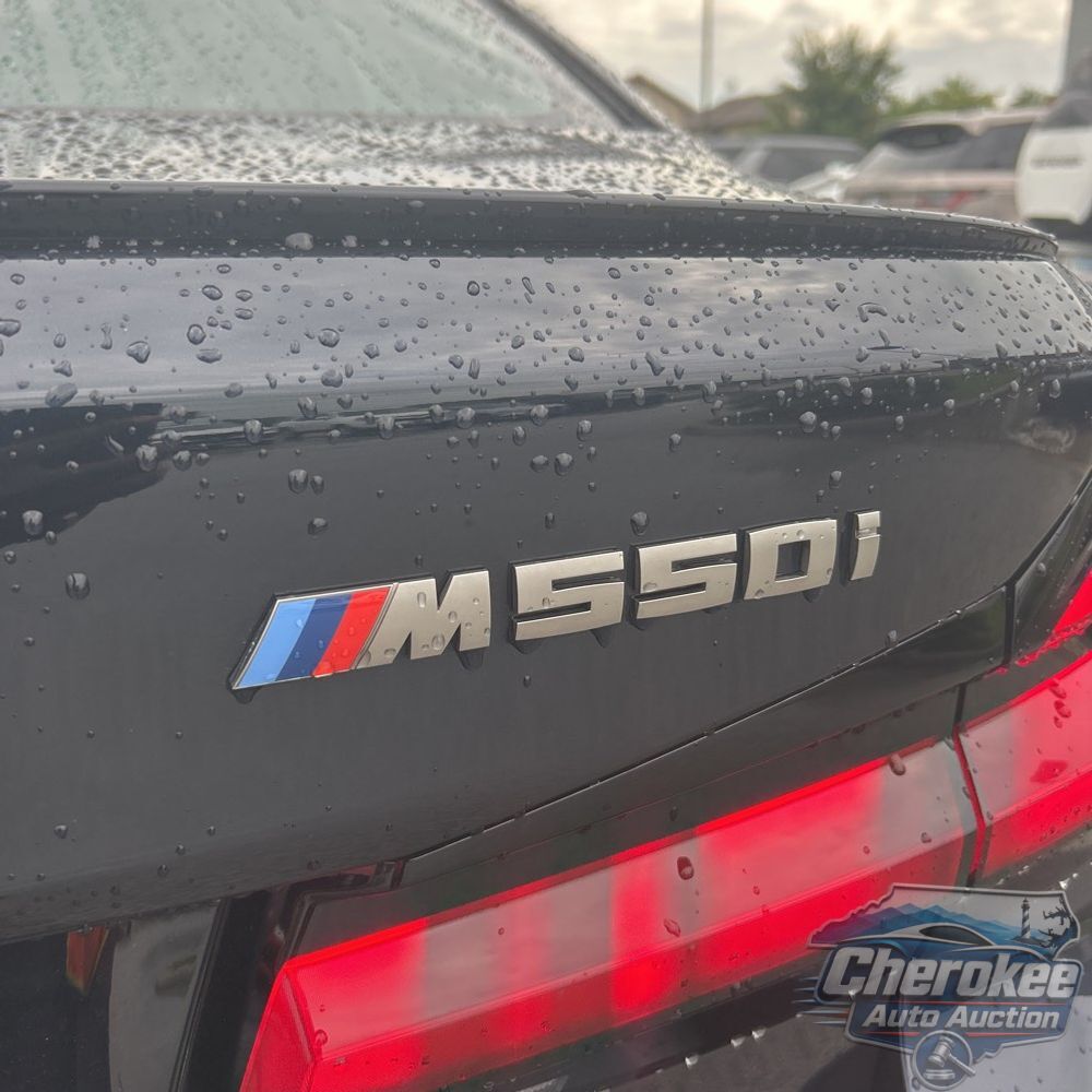 2023 BMW 5-Series M550xi