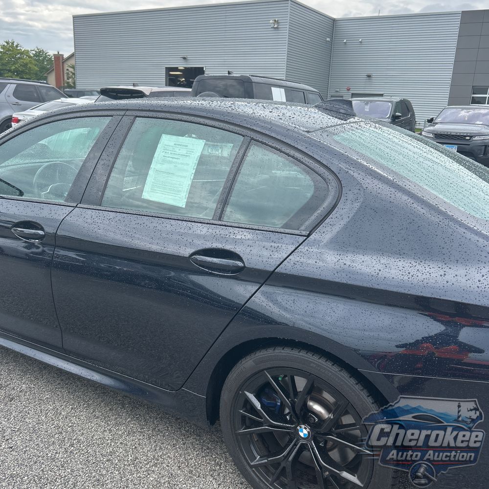 2023 BMW 5-Series M550xi