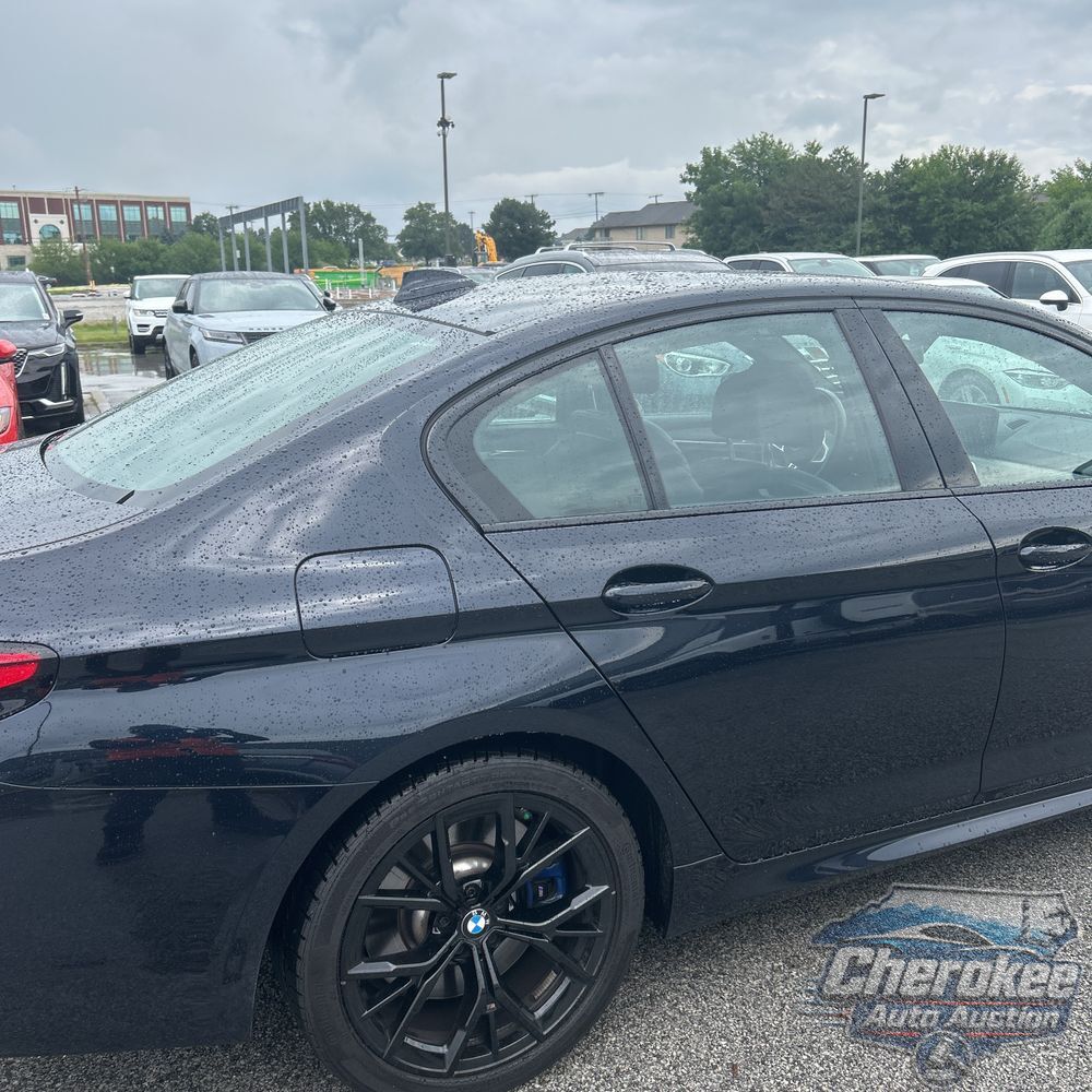 2023 BMW 5-Series M550xi