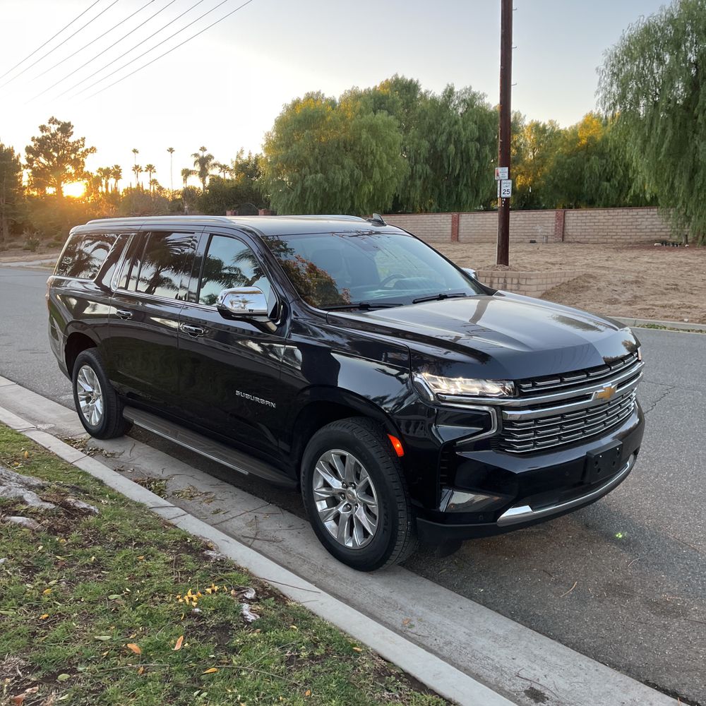 2023 Chevrolet Suburban Premier