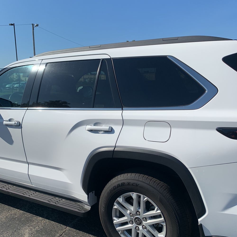 2023 Toyota Sequoia SR5