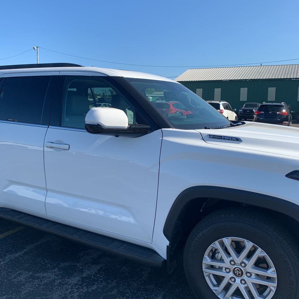 2023 Toyota Sequoia SR5