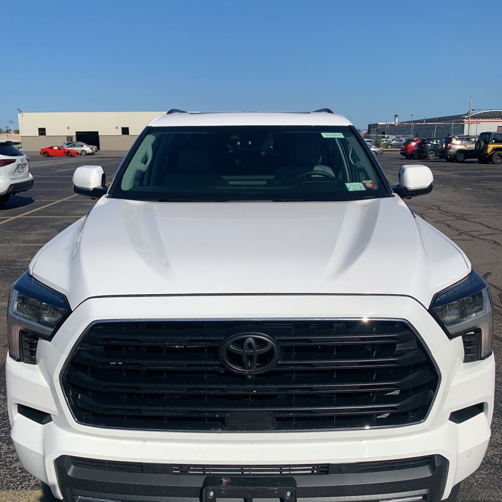 2023 Toyota Sequoia SR5