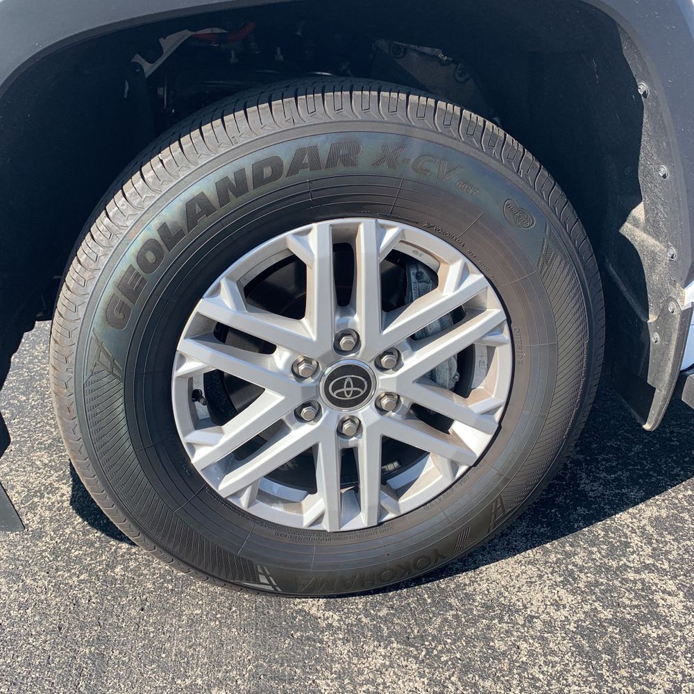 2023 Toyota Sequoia SR5