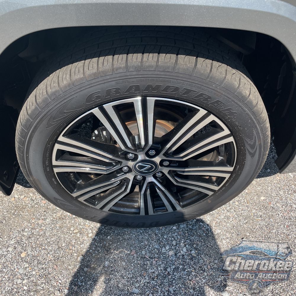 2024 Lexus LX 600 Luxury