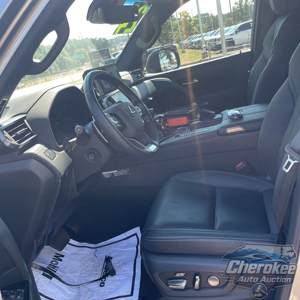 2024 Lexus LX 600 Luxury