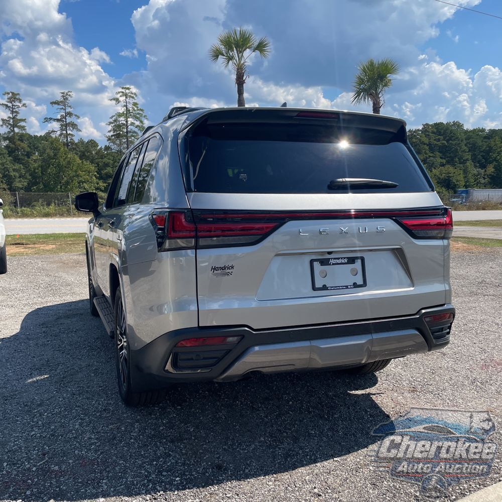 2024 Lexus LX 600 Luxury