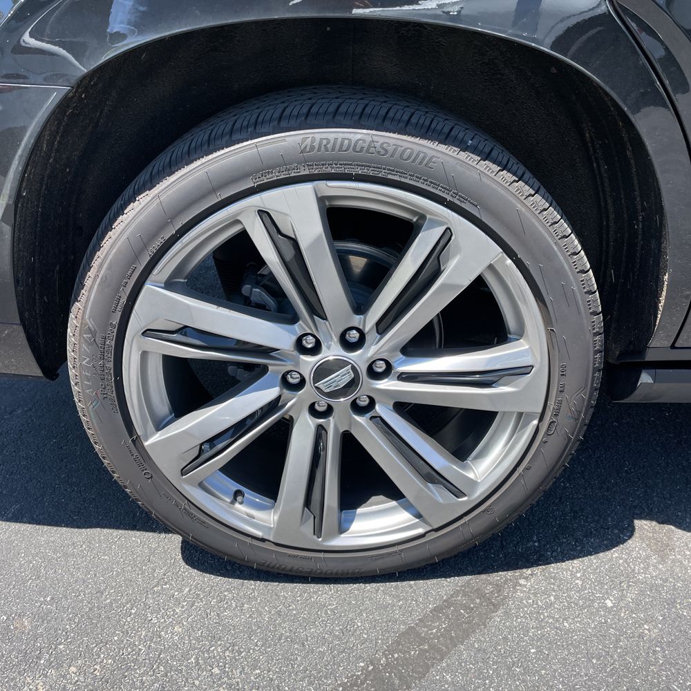 2025 Cadillac Escalade Sport