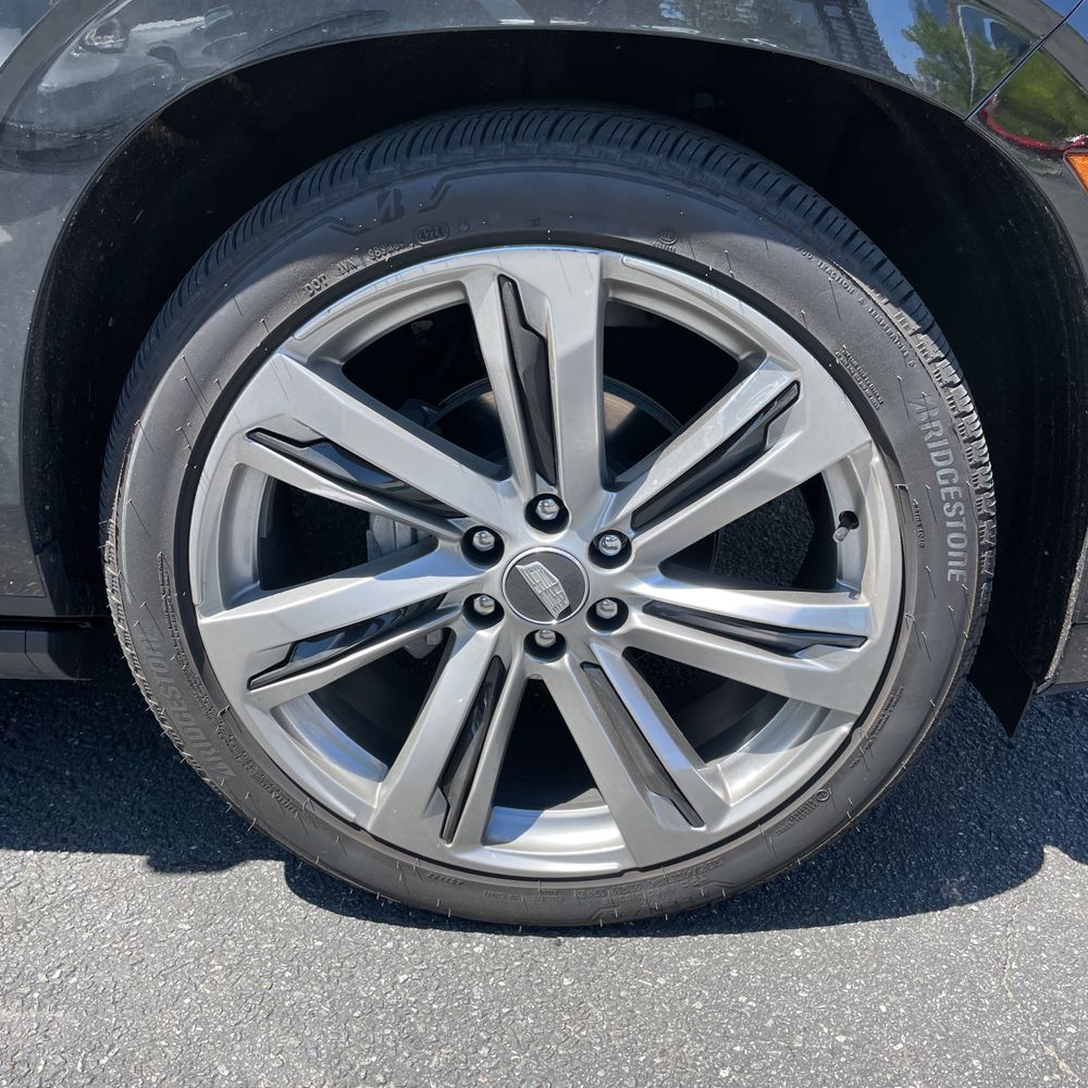2025 Cadillac Escalade Sport