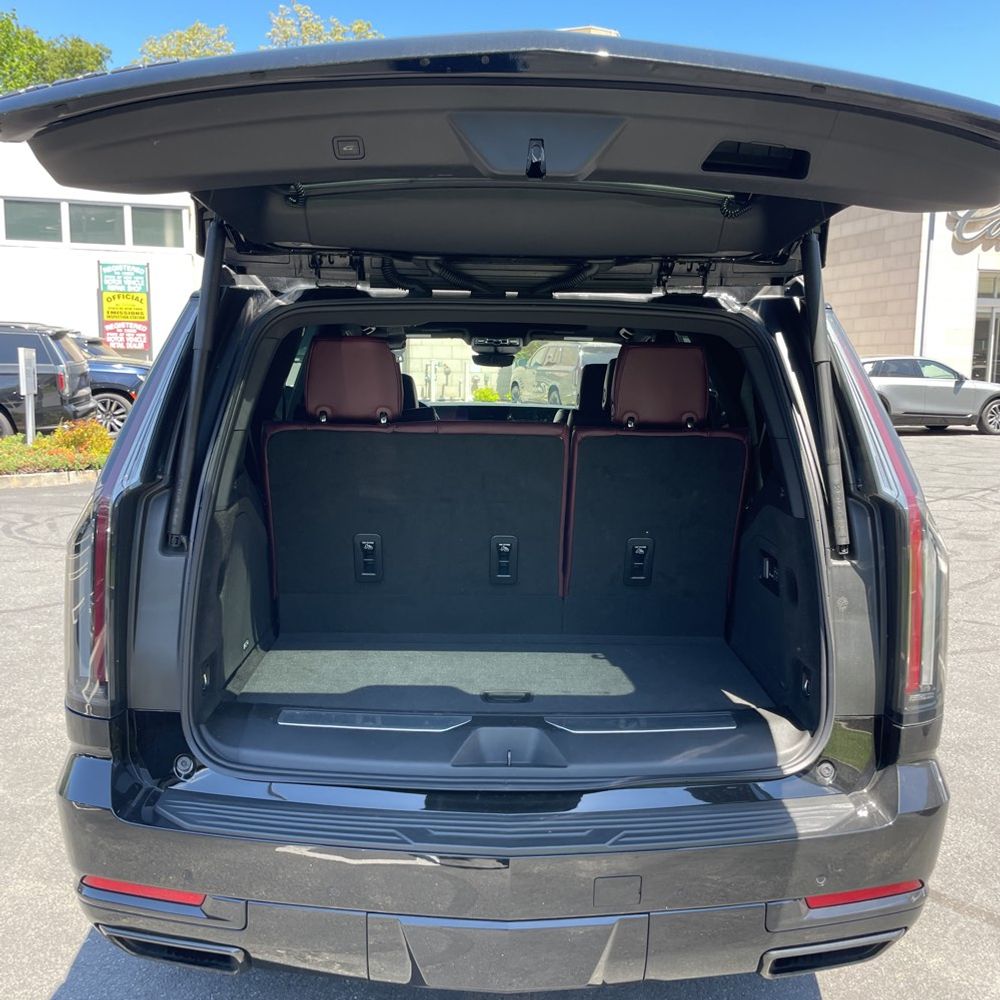 2025 Cadillac Escalade Sport