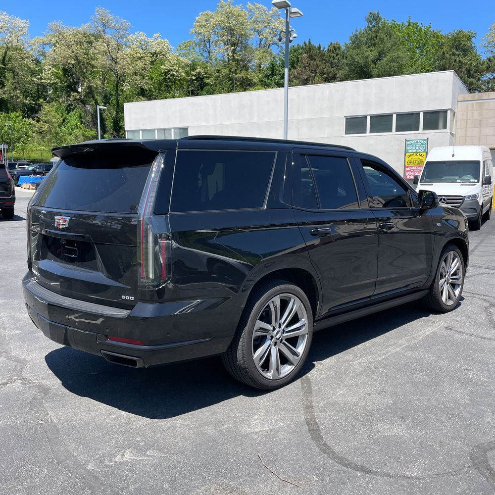 2025 Cadillac Escalade Sport