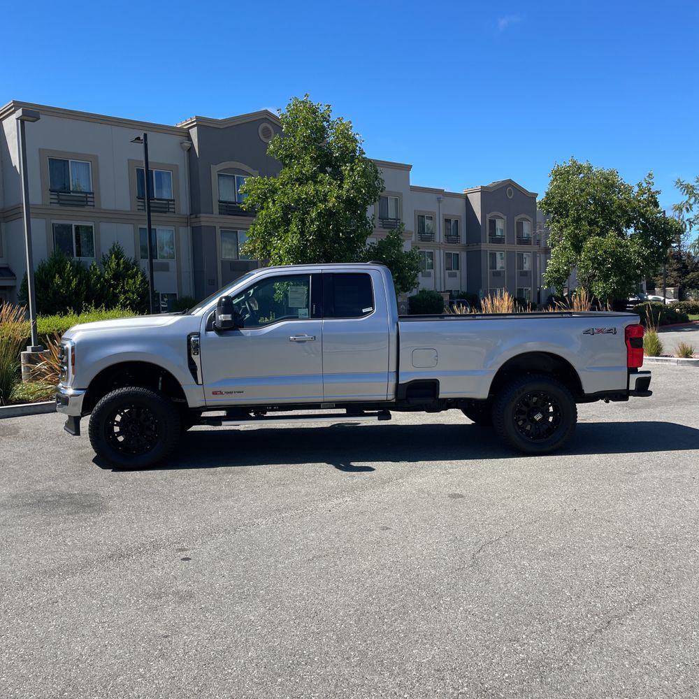 2024 Ford F-350 Super Duty Lariat