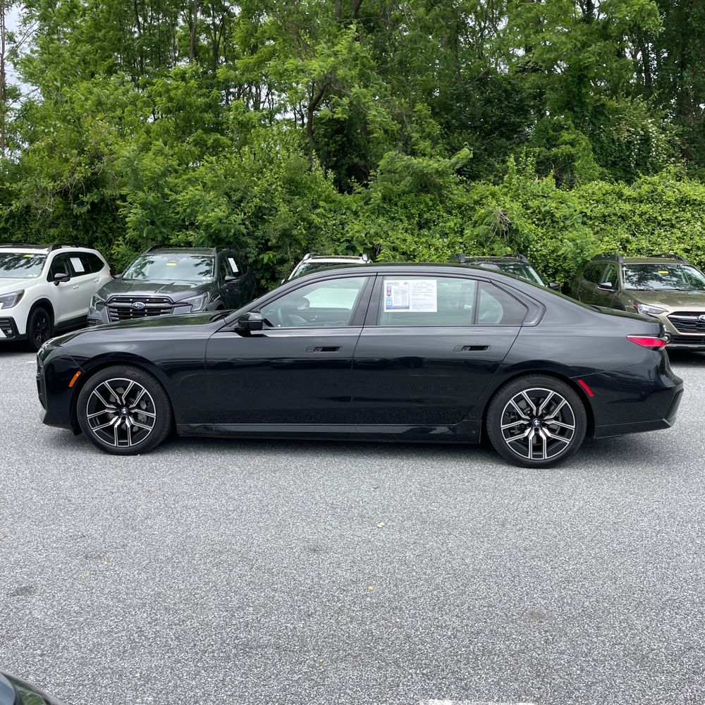 2025 BMW i7 xDrive60