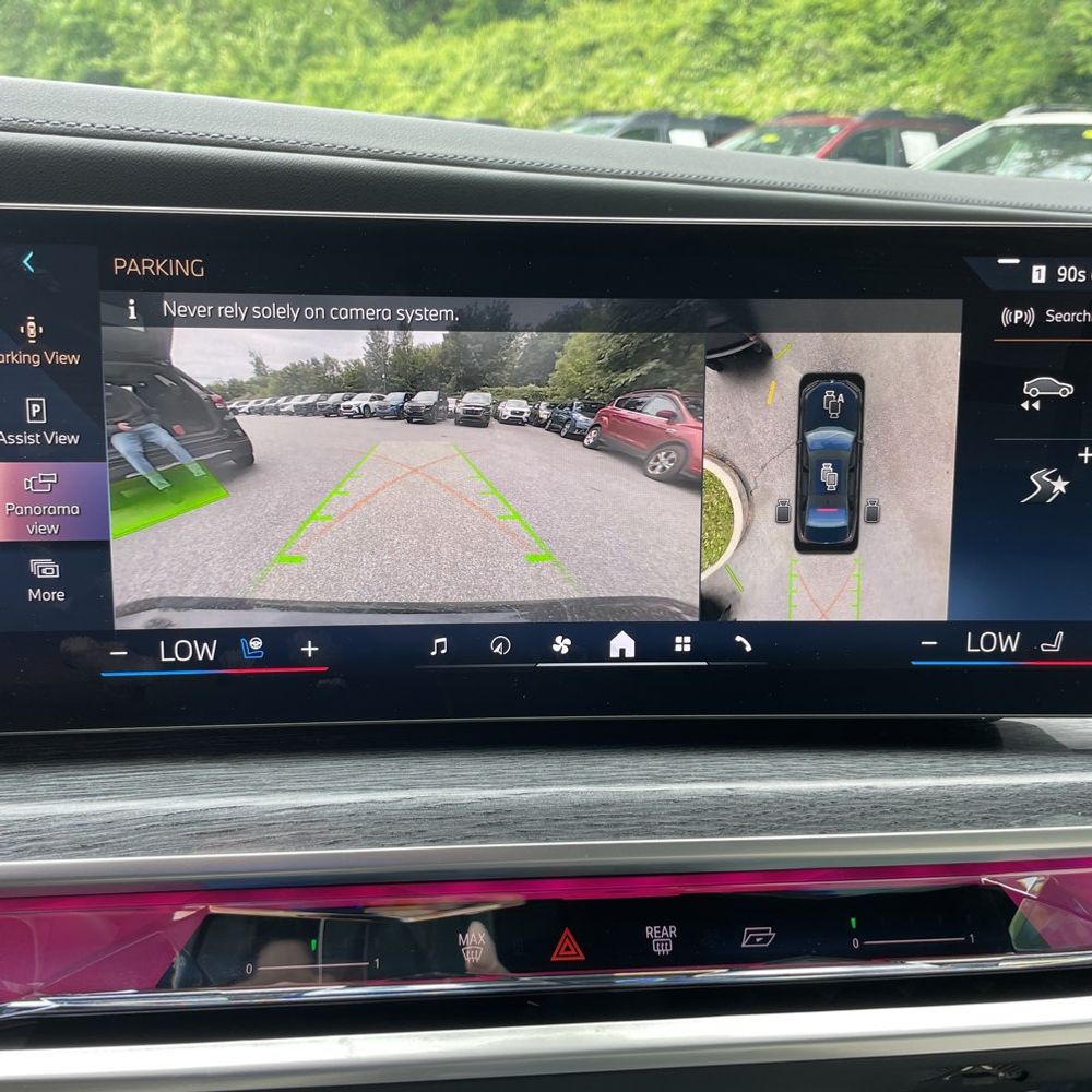 2025 BMW i7 xDrive60