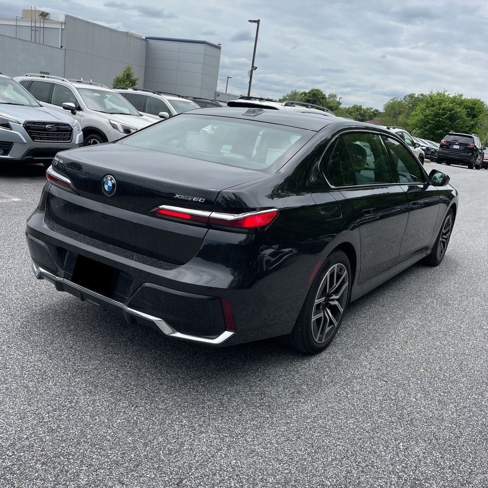 2025 BMW i7 xDrive60