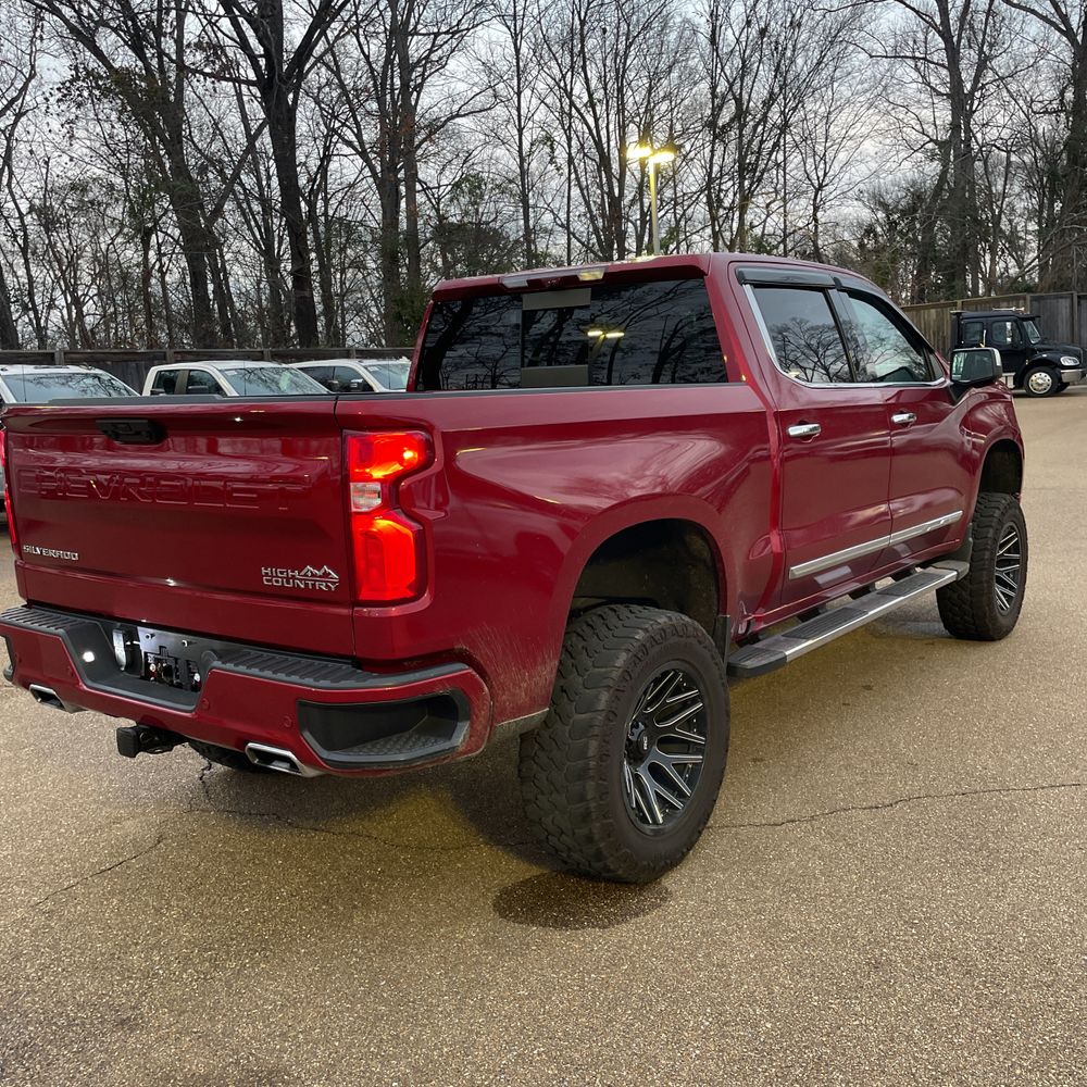 2024 Chevrolet Silverado 1500 High Country