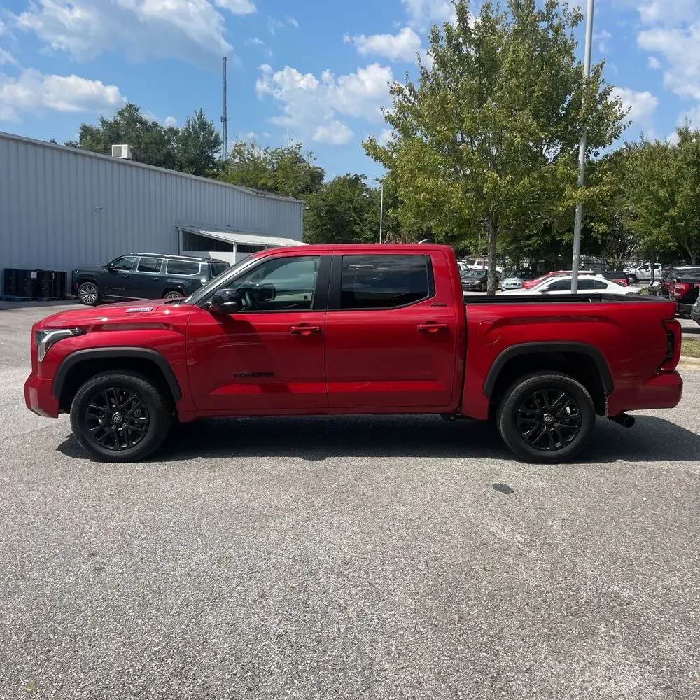2025 Toyota Tundra Limited HV