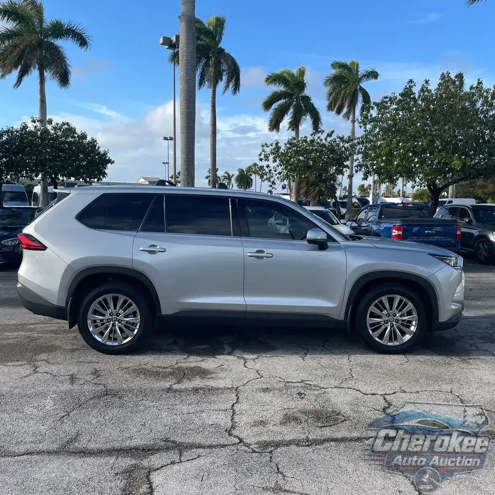 2024 Toyota Grand Highlander Platinum