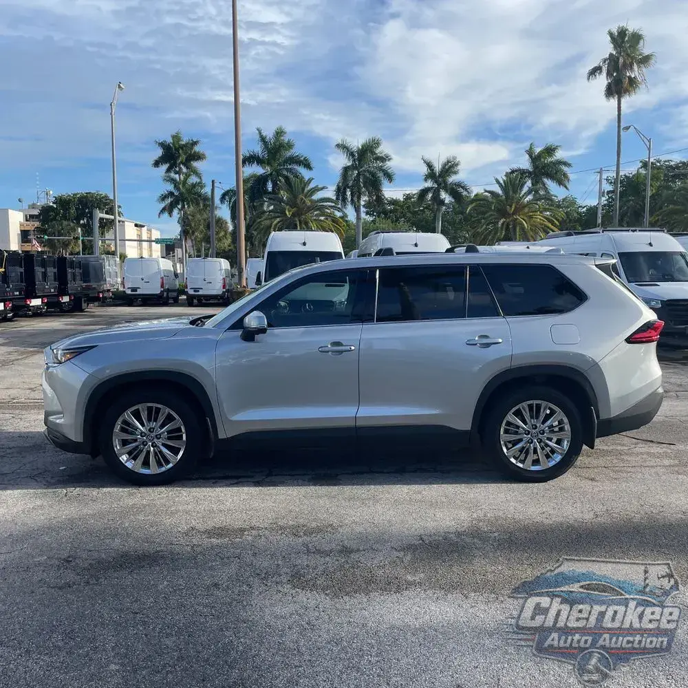 2024 Toyota Grand Highlander Platinum