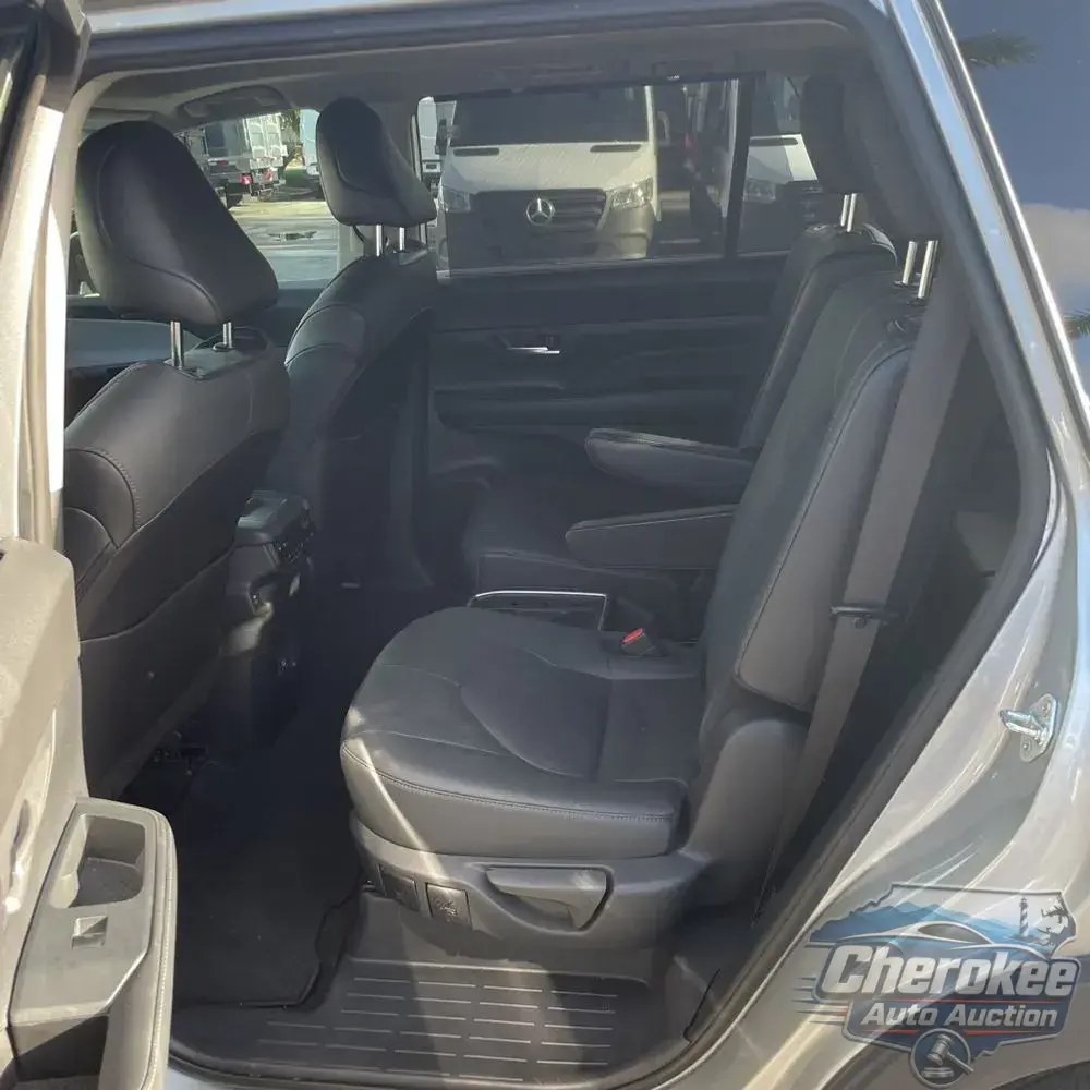 2024 Toyota Grand Highlander Platinum