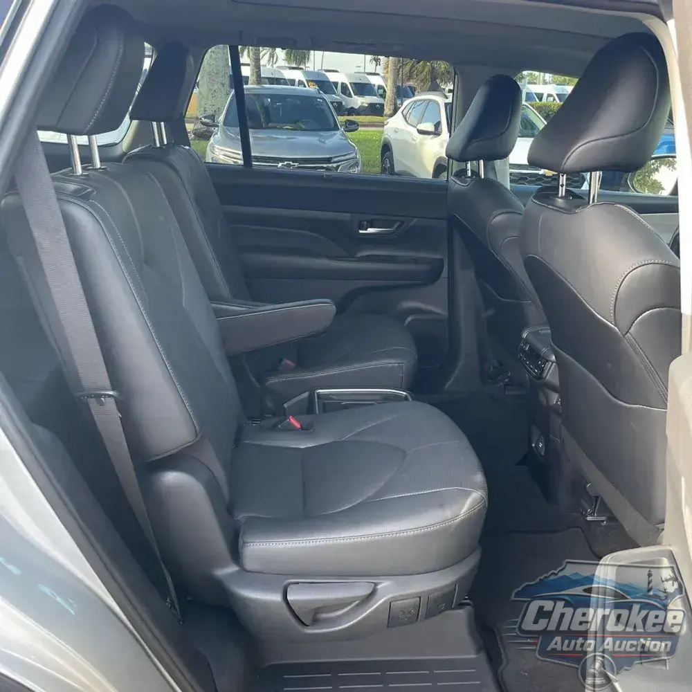 2024 Toyota Grand Highlander Platinum