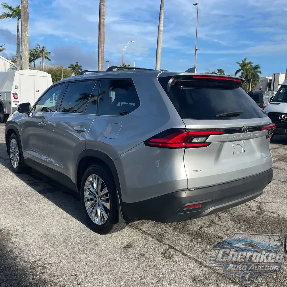 2024 Toyota Grand Highlander Platinum