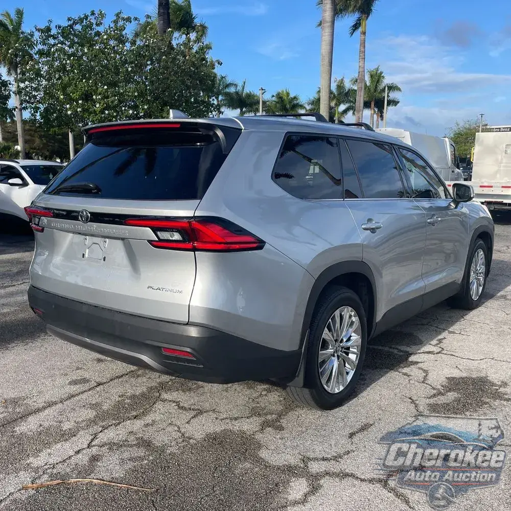 2024 Toyota Grand Highlander Platinum