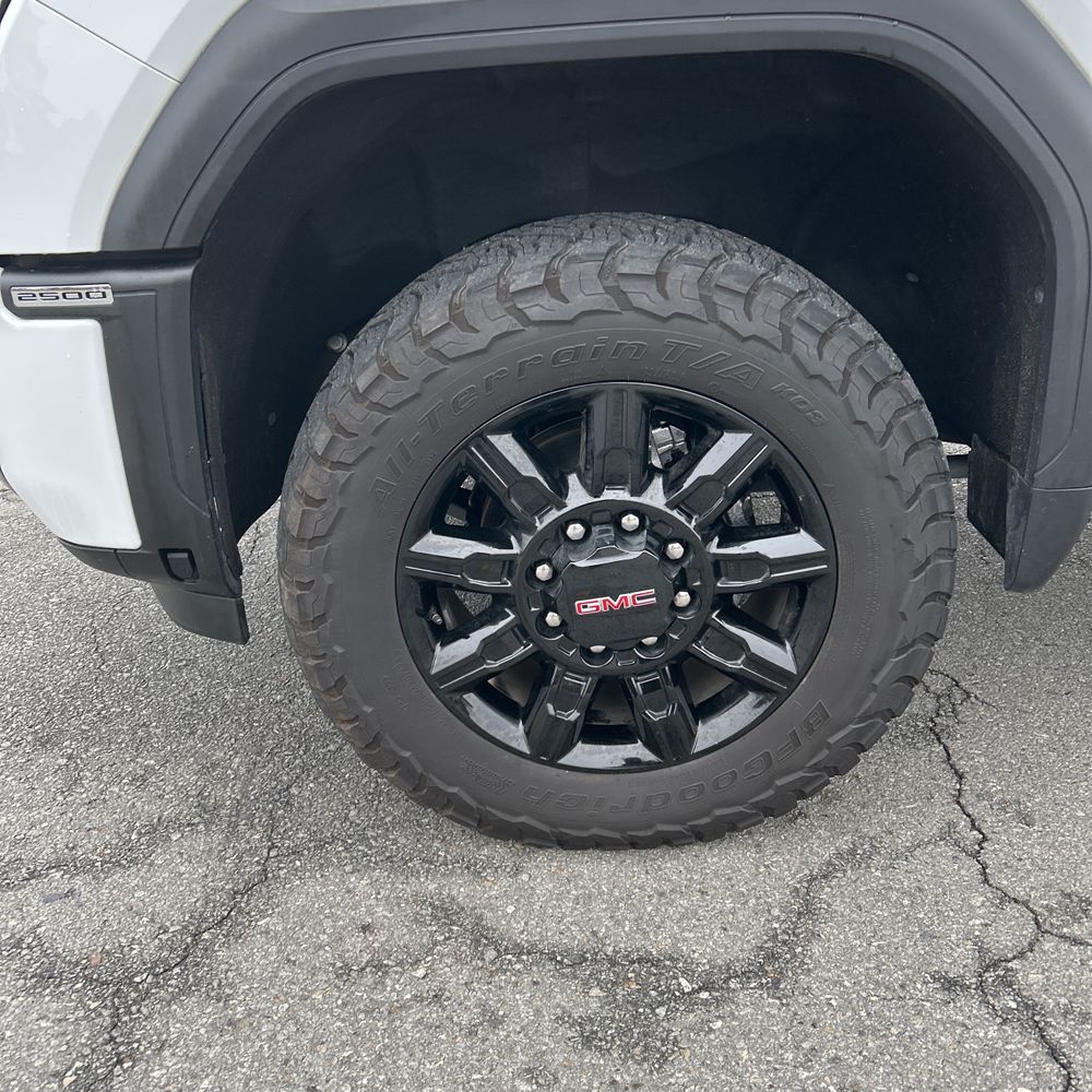 2024 GMC Sierra 2500HD AT4