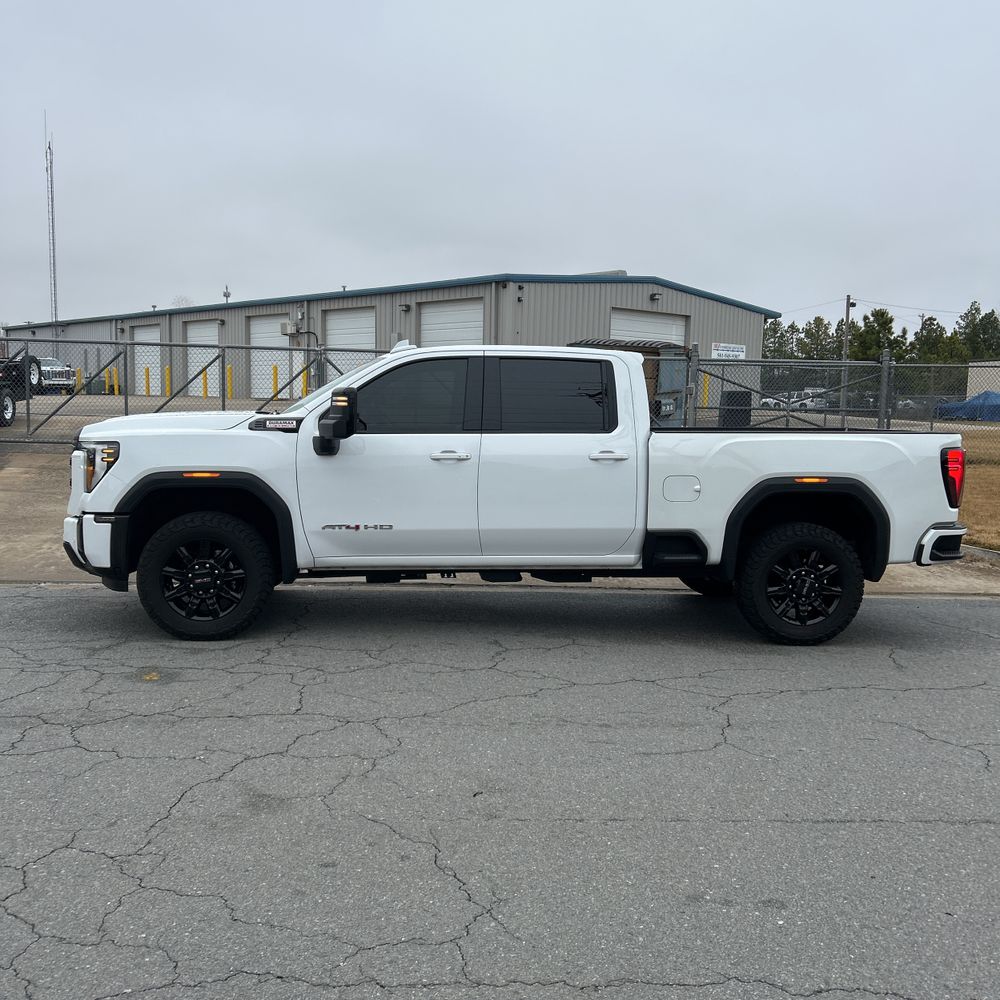 2024 GMC Sierra 2500HD AT4
