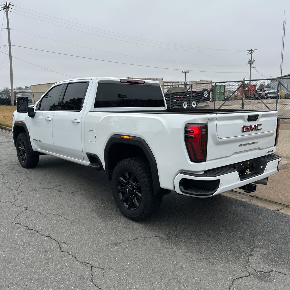 2024 GMC Sierra 2500HD AT4
