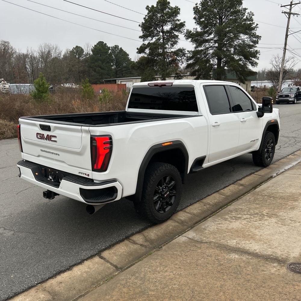 2024 GMC Sierra 2500HD AT4