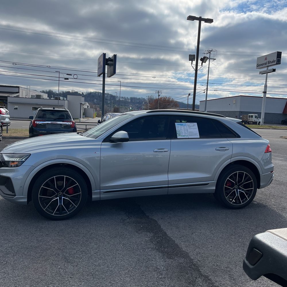 2023 Audi Q8 Premium Plus 55 TFSI