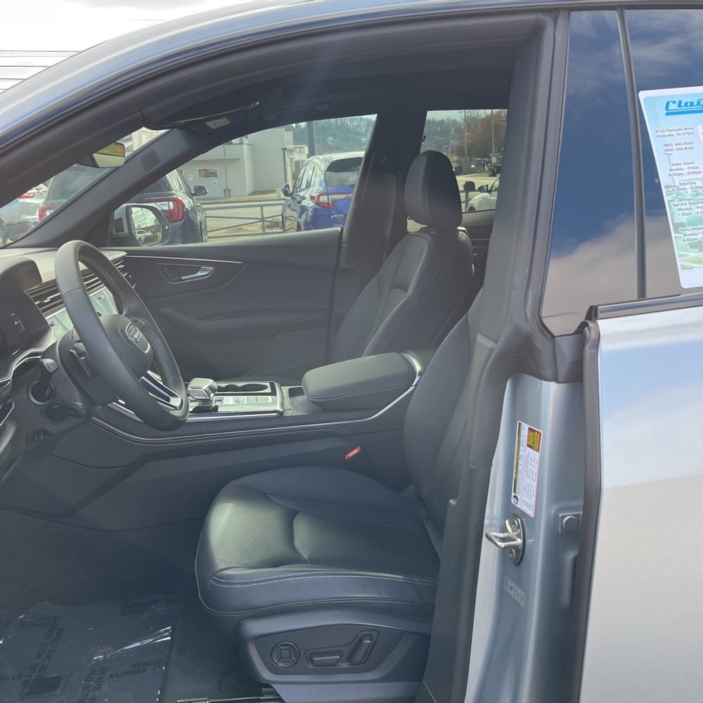 2023 Audi Q8 Premium Plus 55 TFSI