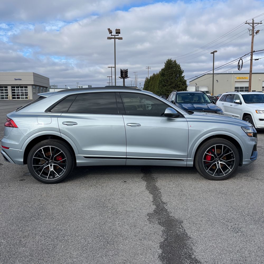 2023 Audi Q8 Premium Plus 55 TFSI