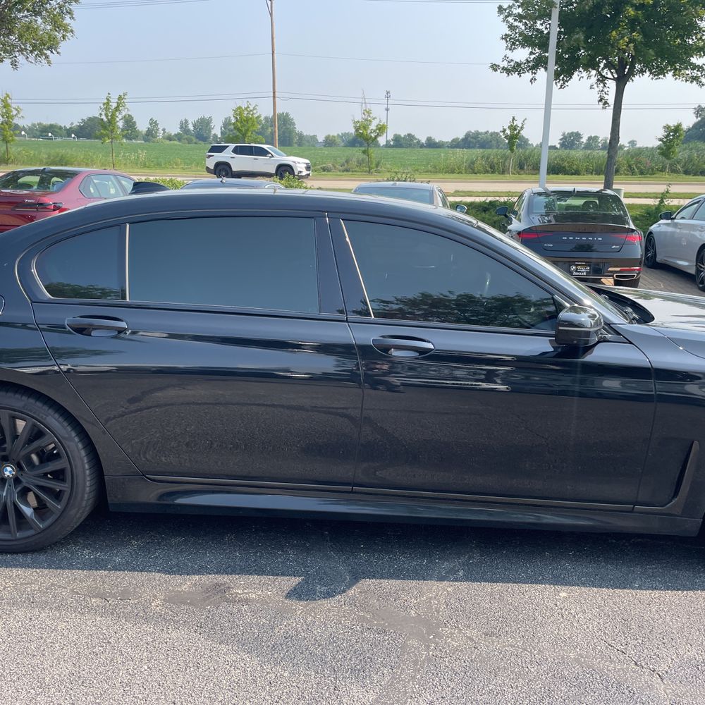 2022 BMW 7-Series M760xi