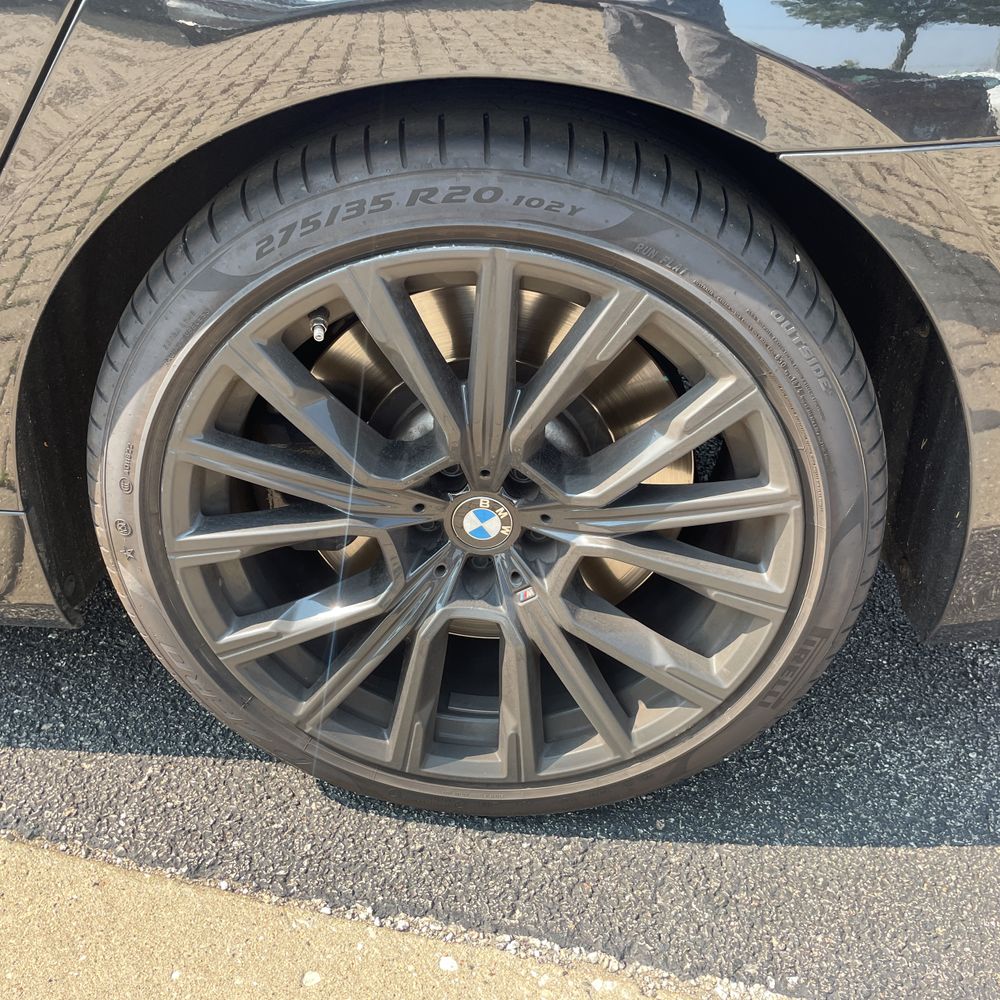 2022 BMW 7-Series M760xi