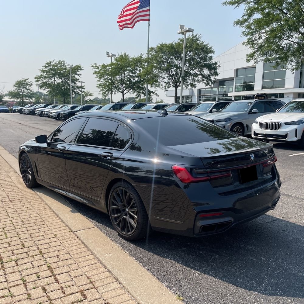 2022 BMW 7-Series M760xi