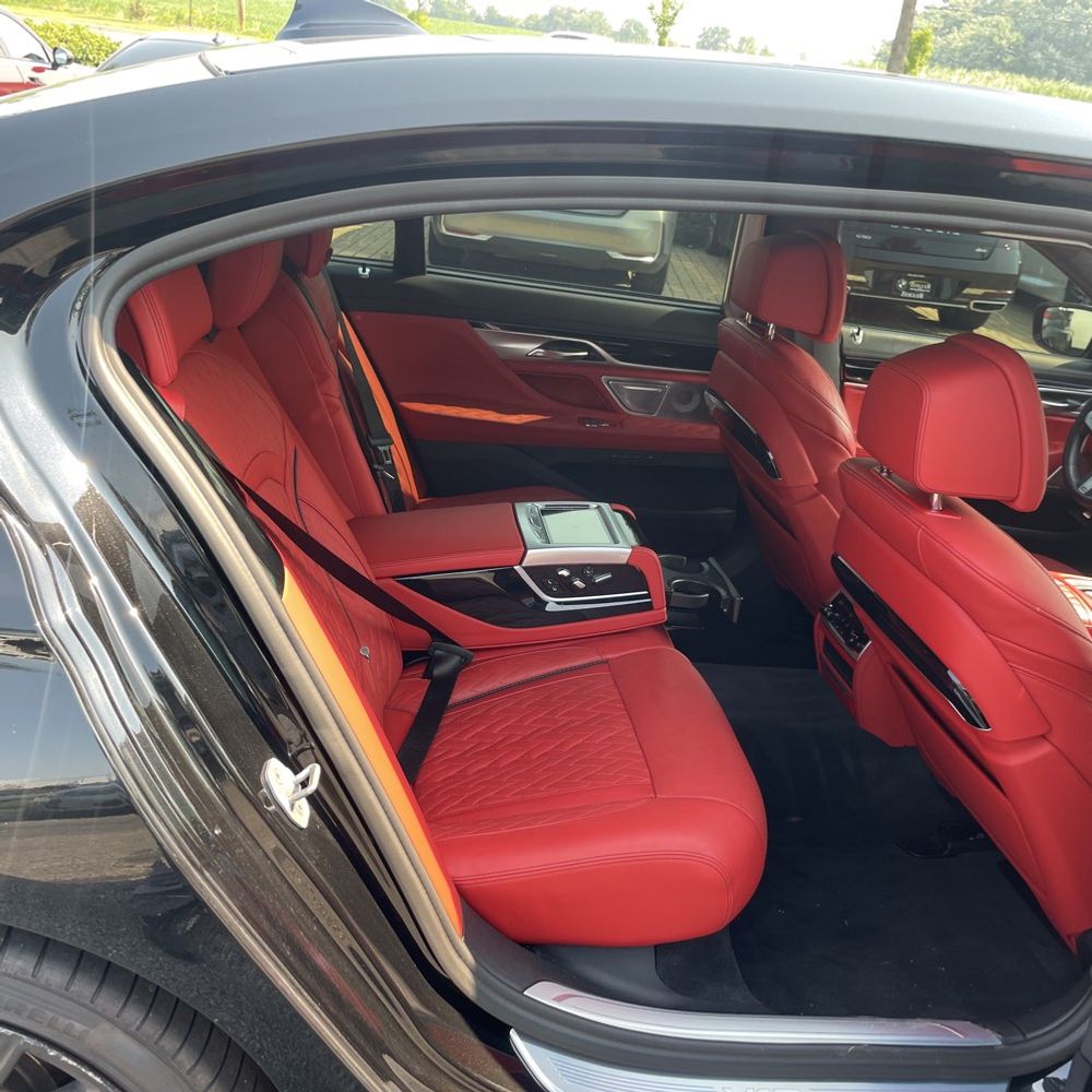 2022 BMW 7-Series M760xi