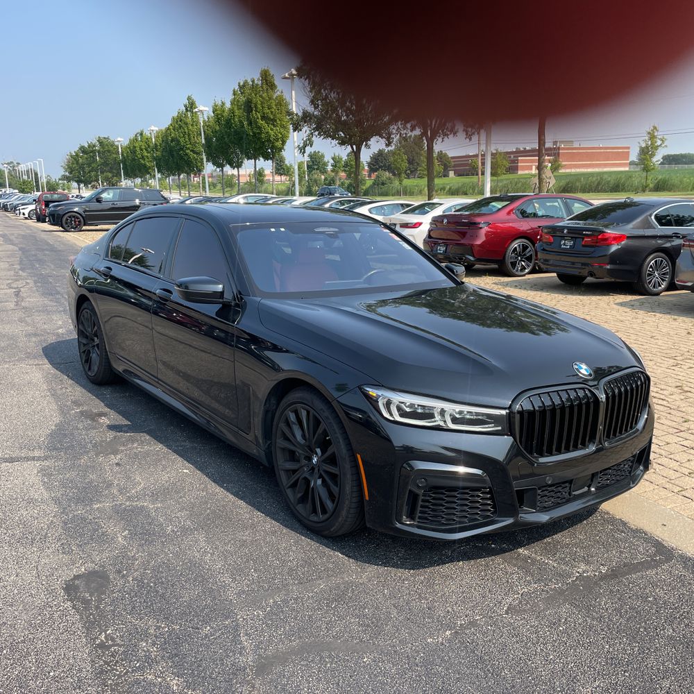 2022 BMW 7-Series M760xi