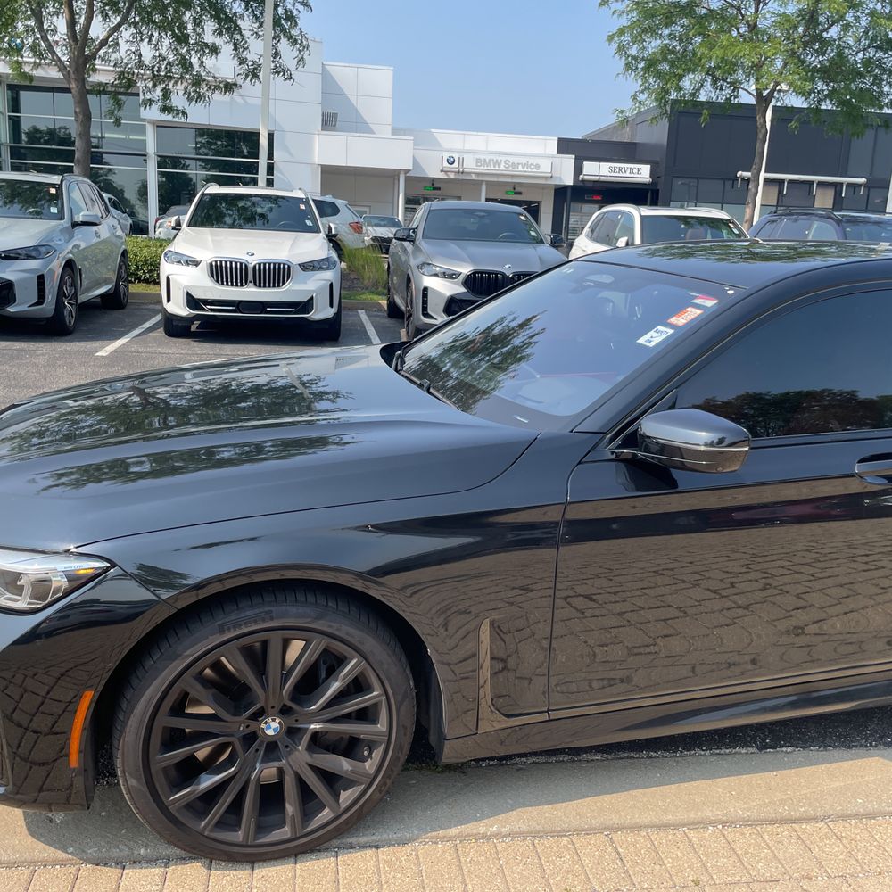 2022 BMW 7-Series M760xi