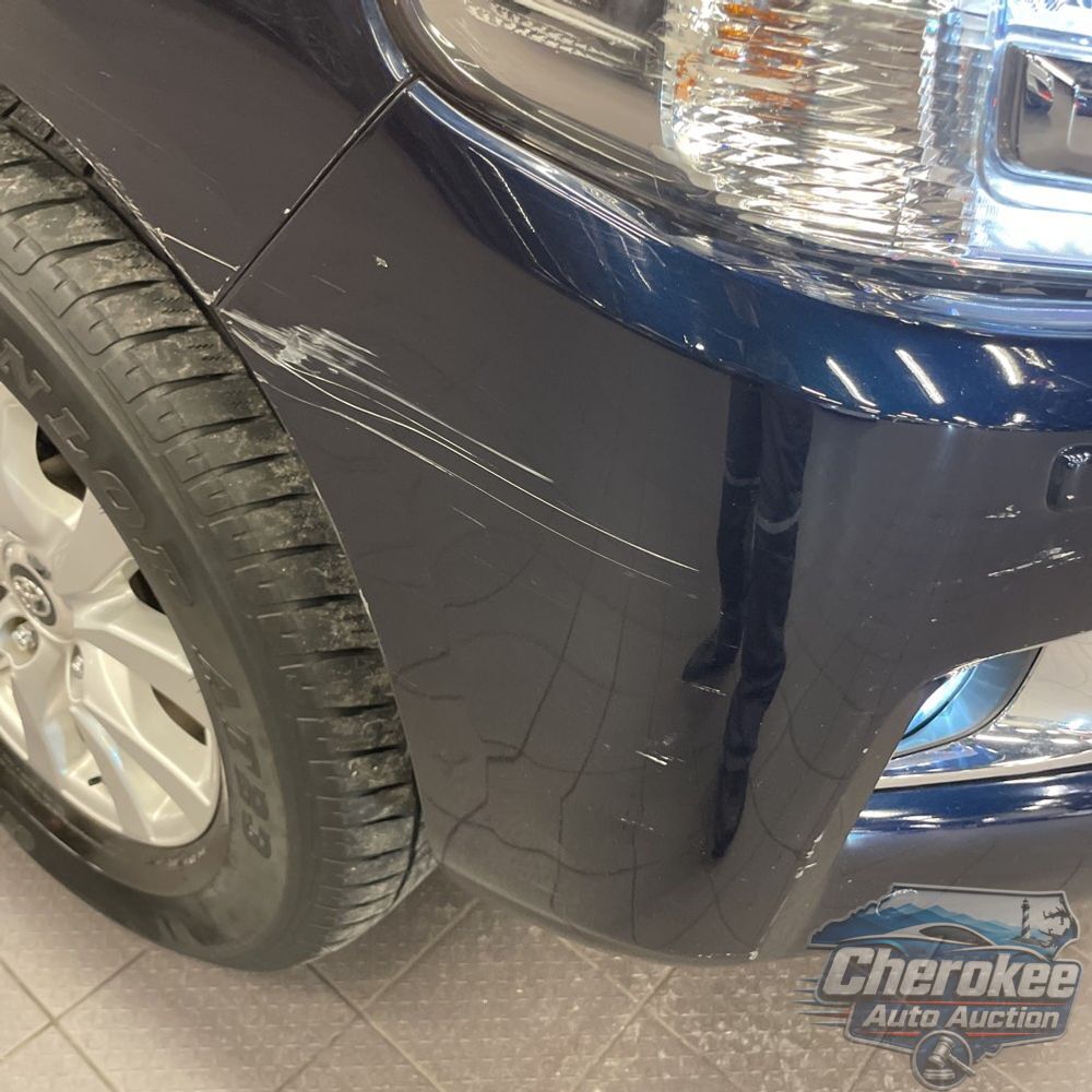 2019 Toyota Land Cruiser Base