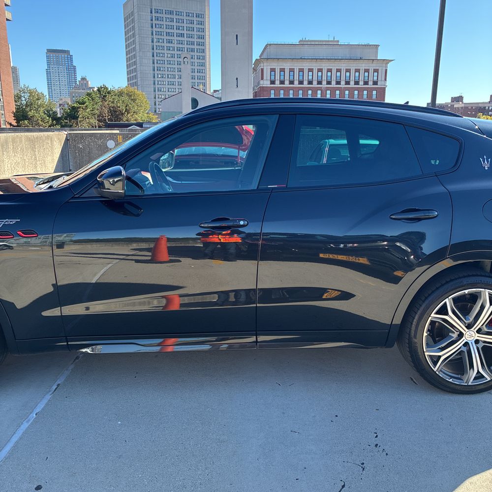 2022 Maserati Levante Trofeo