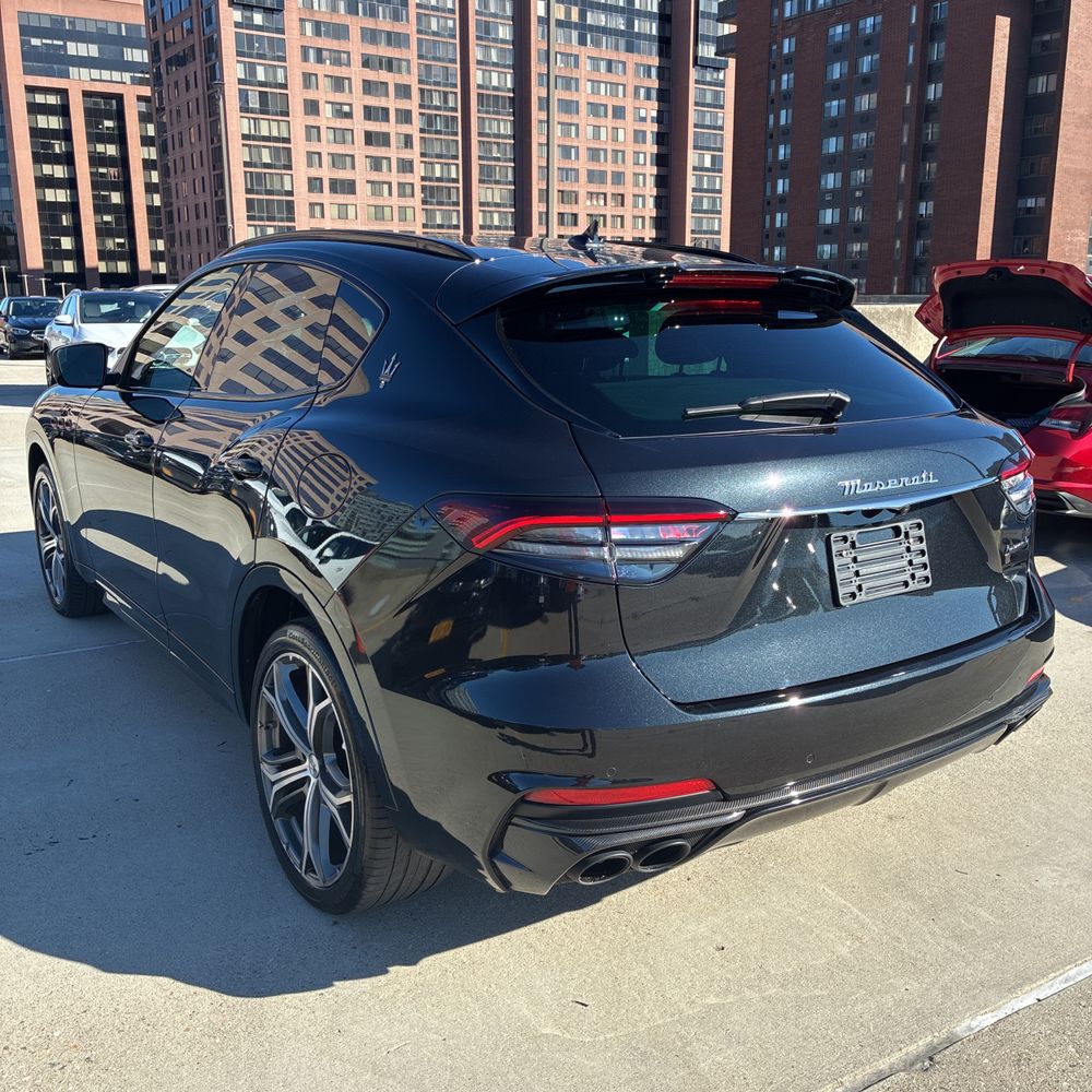 2022 Maserati Levante Trofeo
