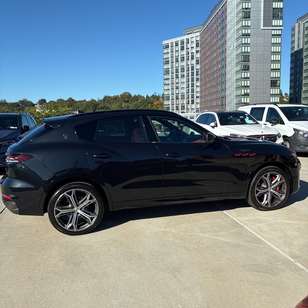 2022 Maserati Levante Trofeo