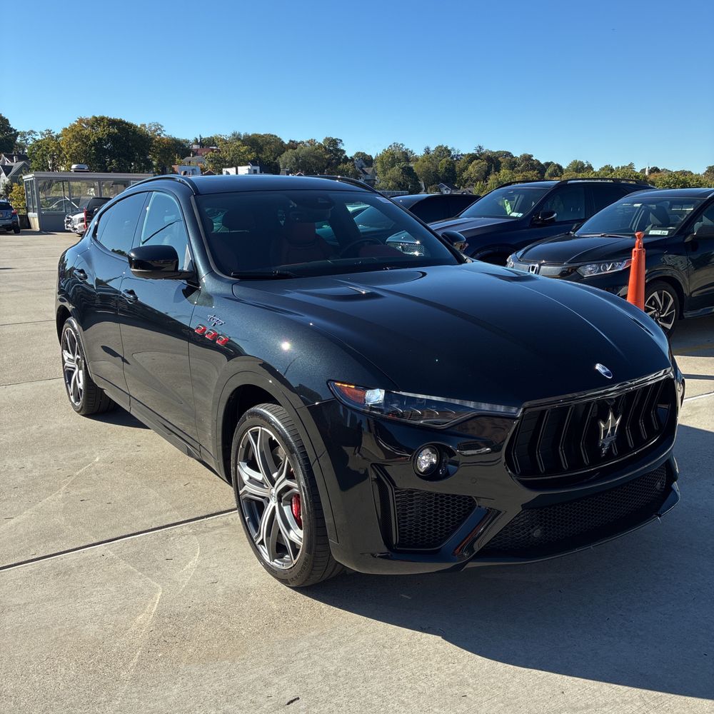 2022 Maserati Levante Trofeo