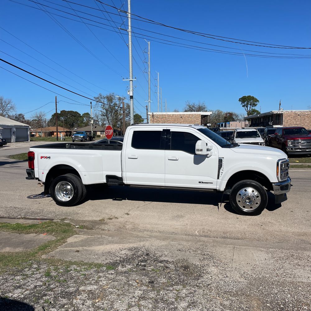 2023 Ford F-450 Super Duty Lariat