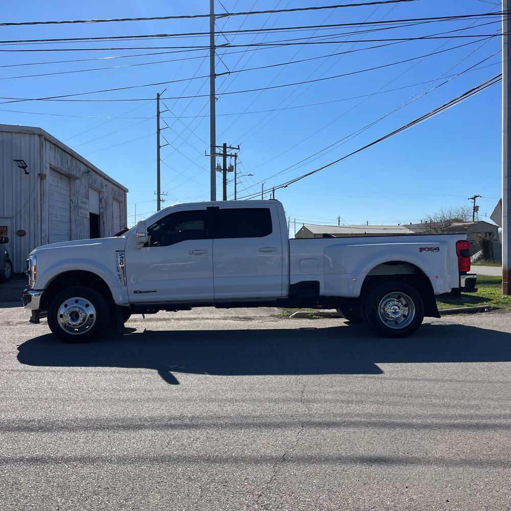 2023 Ford F-450 Super Duty Lariat