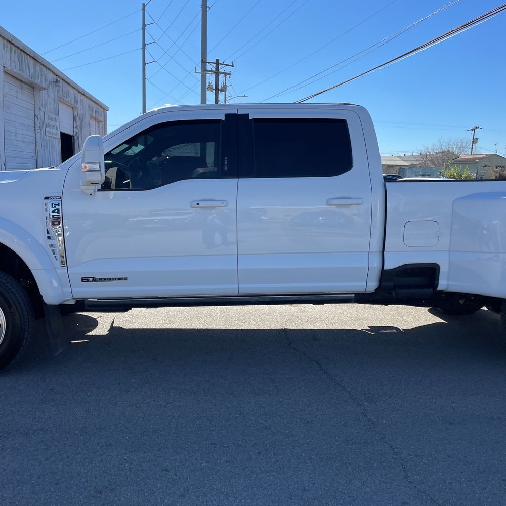 2023 Ford F-450 Super Duty Lariat