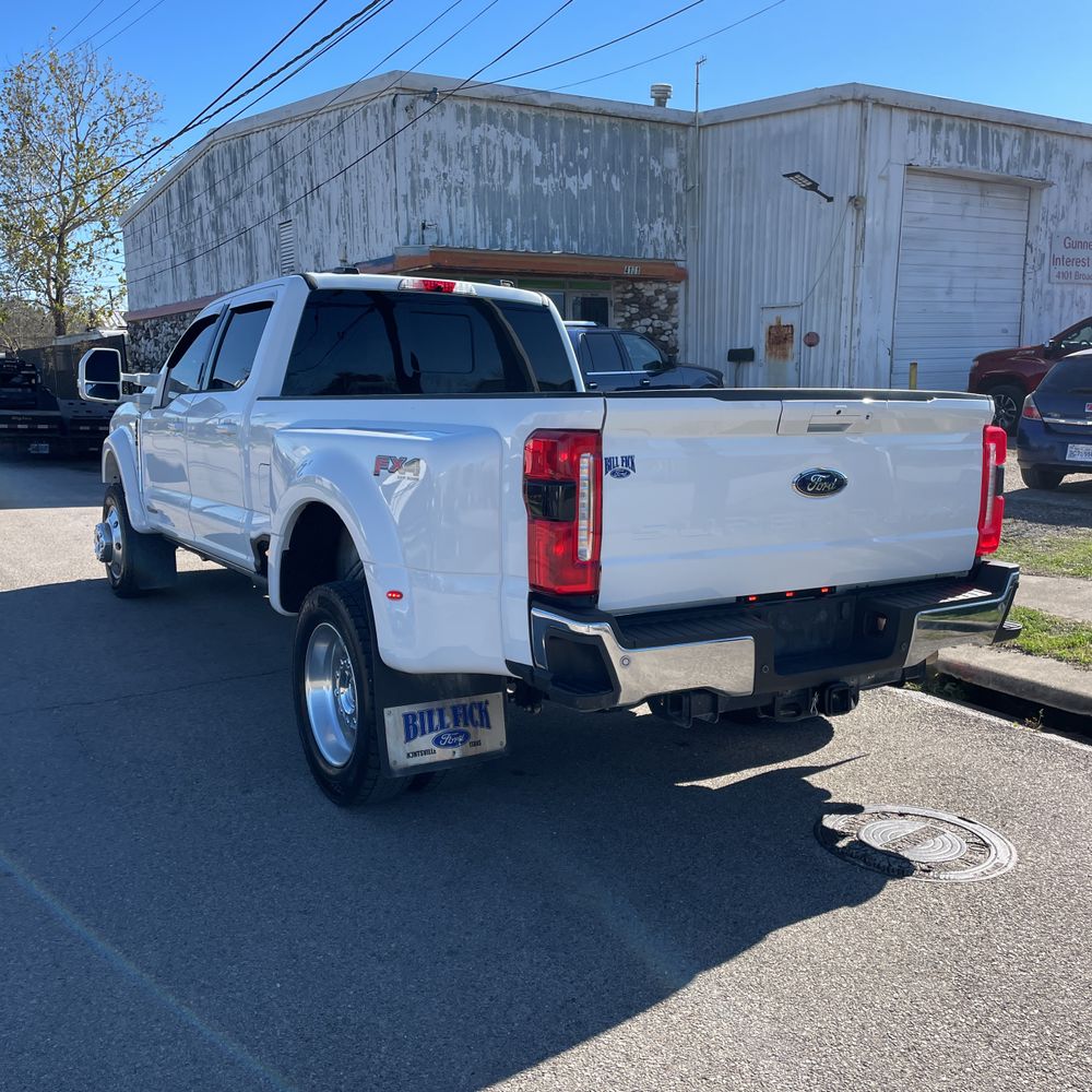 2023 Ford F-450 Super Duty Lariat
