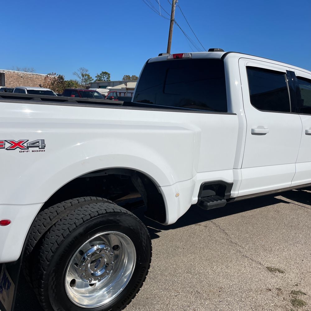 2023 Ford F-450 Super Duty Lariat